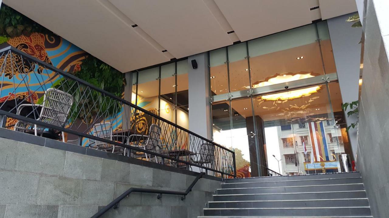 Luminor Hotel Jakarta Kota By Wh Luaran gambar
